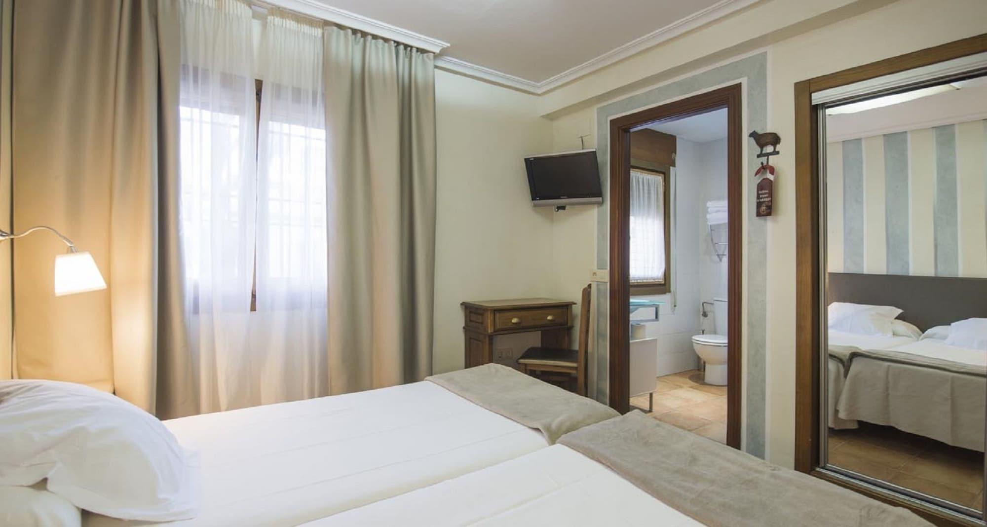 Yit Puerta Bisagra Hotel Toledo Exterior foto